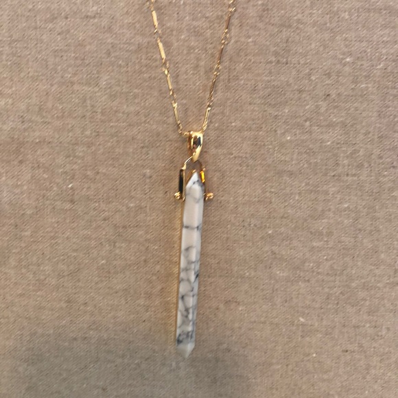 Stella & Dot Stone Rebel Pendant Gold - Picture 4 of 6